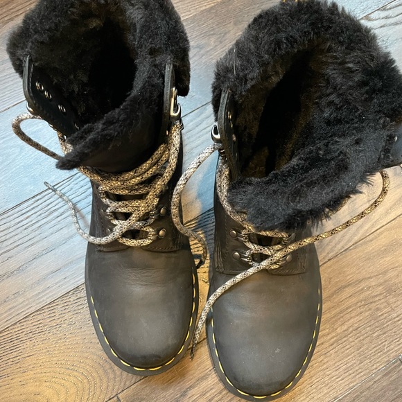 Dr. Martens Black Combat Boots Faux Fur Lined size 9 - Picture 8 of 16